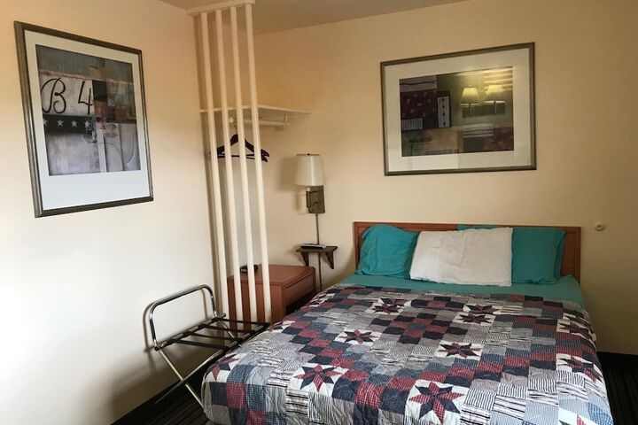 Blue Mountain Hotel