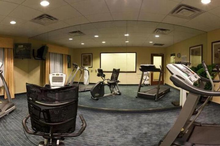 Holiday Inn Express Hotel & Suites Lake Okeechobee by IHG