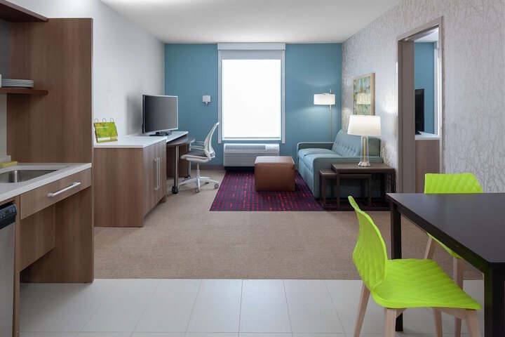 Room 11 of 24