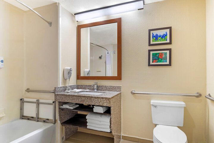Comfort Suites Deer Park Pasadena