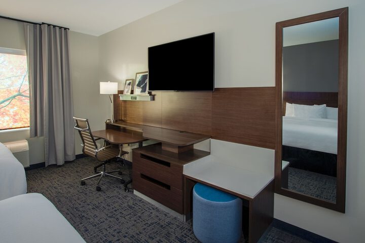 Room 20 of 34