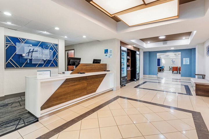 Hotel 4 of 28
