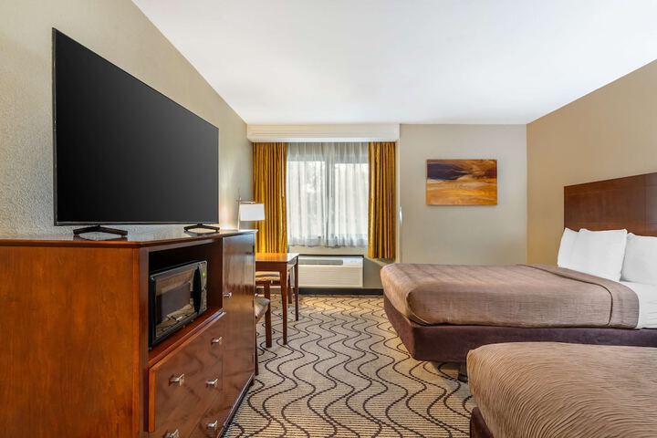 Best Western John Muir Inn