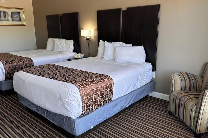 Room 32 of 78