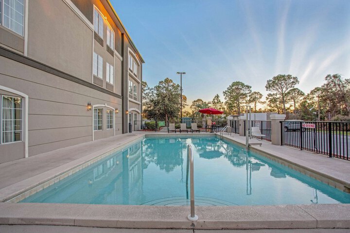 Pool 6 of 78