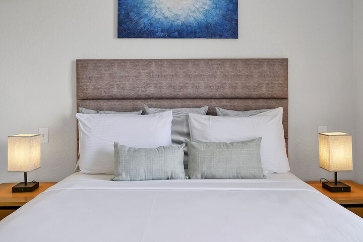 Regal Oaks Resort Vacation Townhomes by IDILIQ