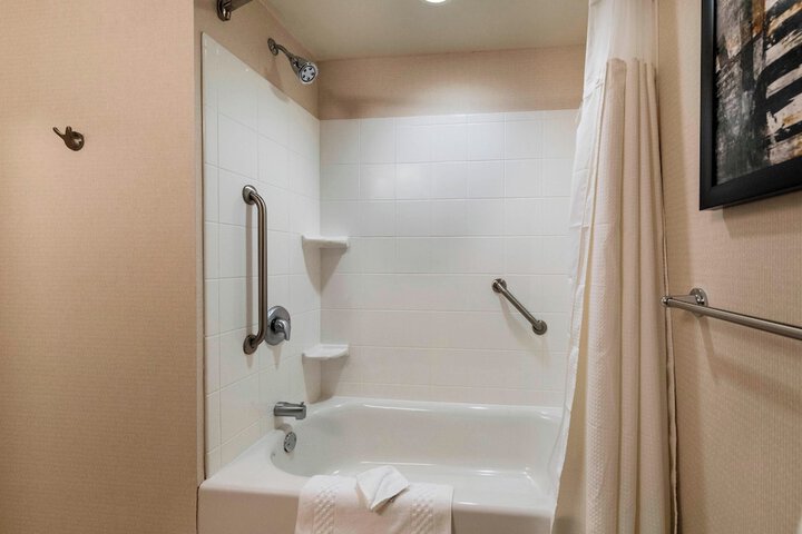 Courtyard by Marriott Atlanta Buford Mall of Georgia