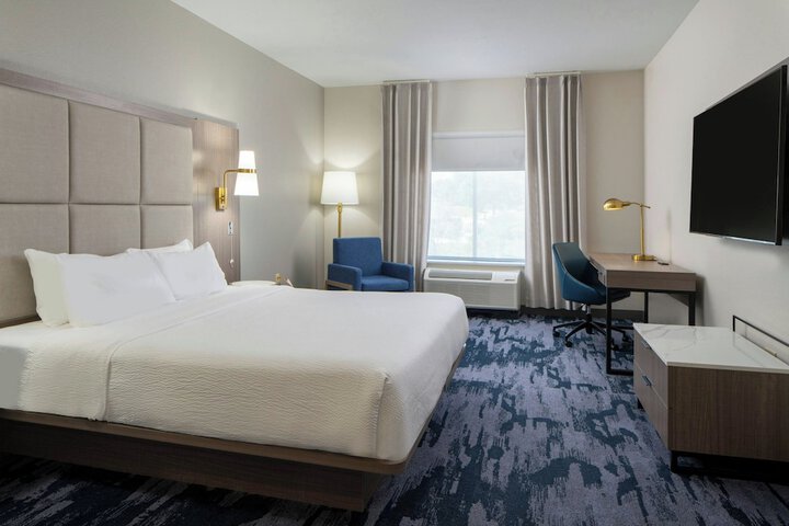 Fairfield Inn & Suites by Marriott Lafayette South