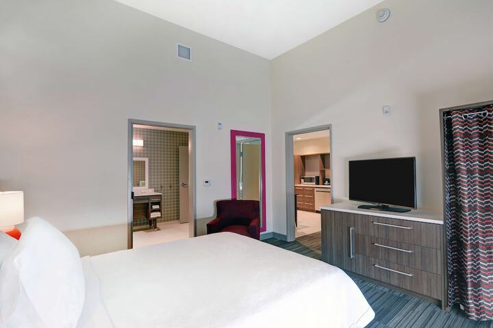Room 17 of 46
