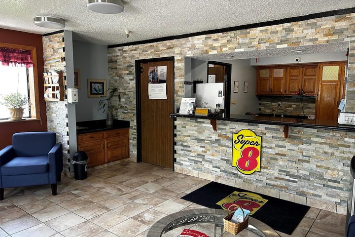 Super 8 by Wyndham Boone