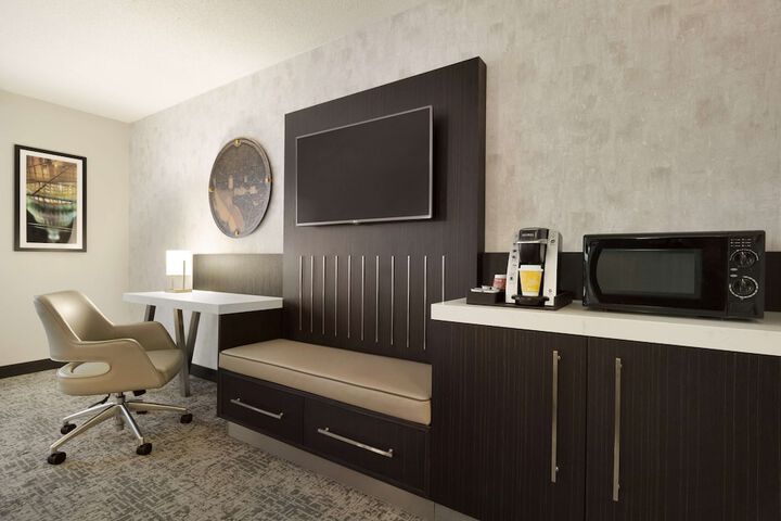 Room 28 of 45