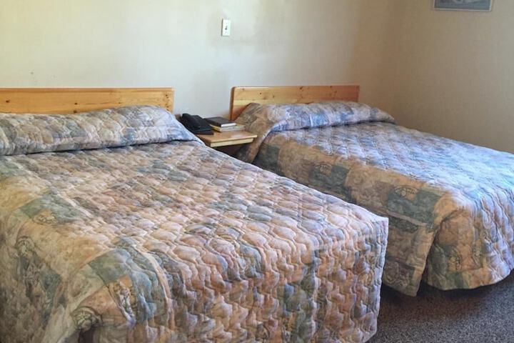 Wakiki Motel & Lounge