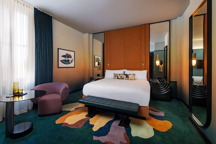 Room 49 of 87