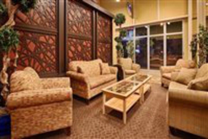 WYNDHAM GARDEN NIAGARA FALLS FALLSVIEW (