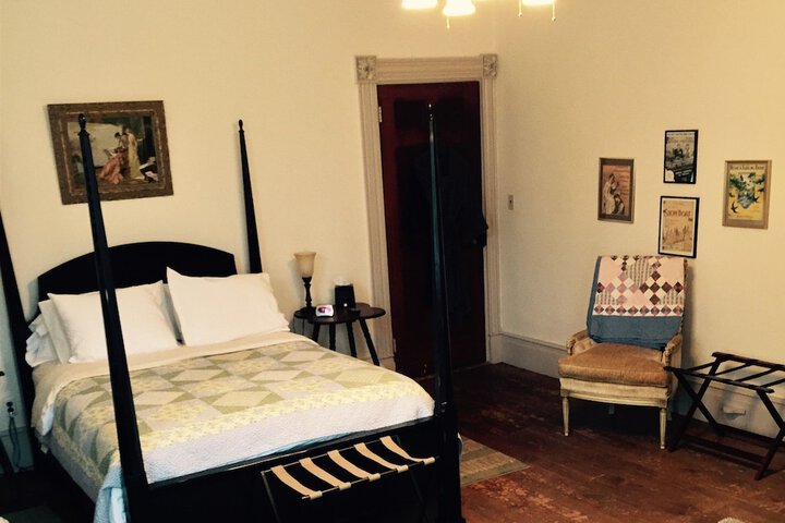 Room 40 of 79