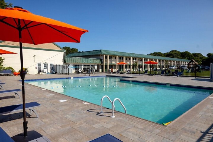 Sunbird Cape Cod Resort