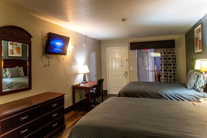 Room 16 of 31