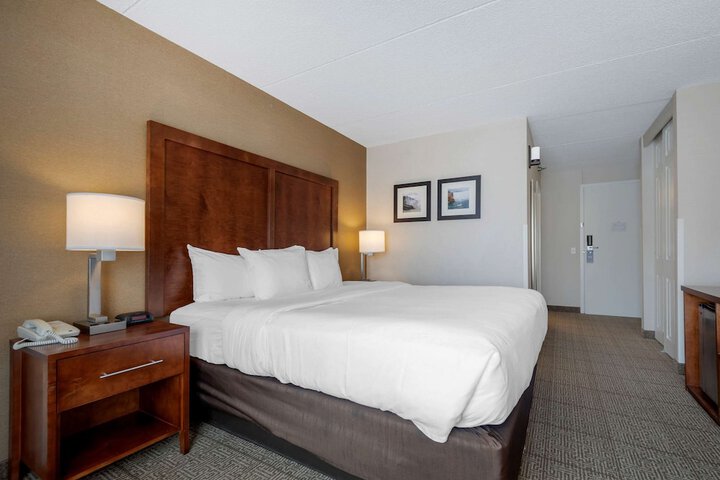 Room 34 of 80