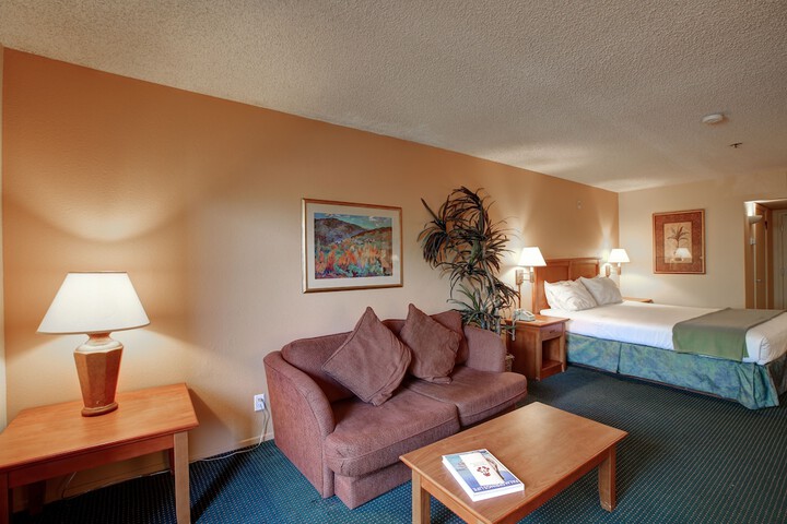 Room 107 of 143