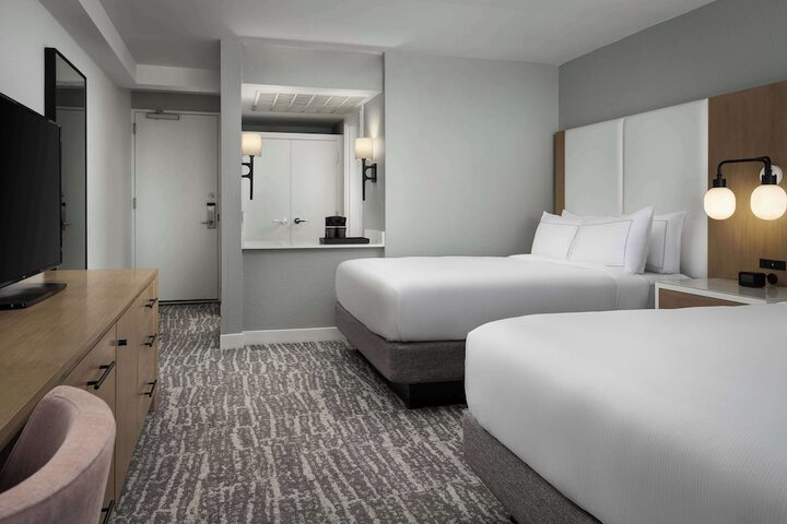 Room 55 of 108
