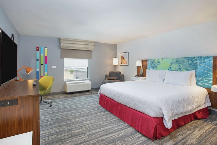 Room 8 of 25