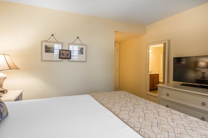 Room 34 of 48