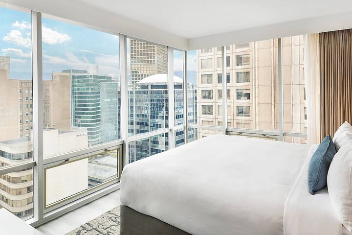 Delta Hotels by Marriott Vancouver Downtown Suites - Downtown Vancouver