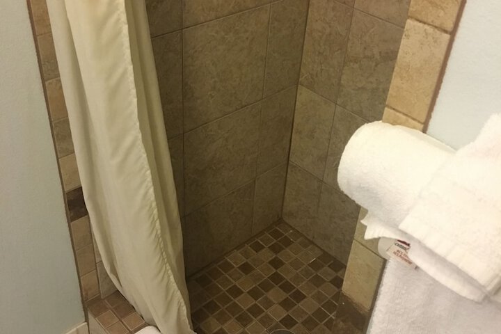 Room 5 of 19