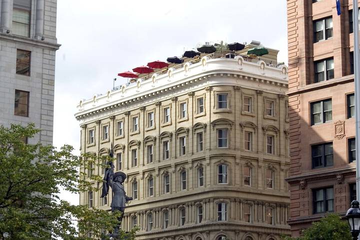 Hotel 3 of 97