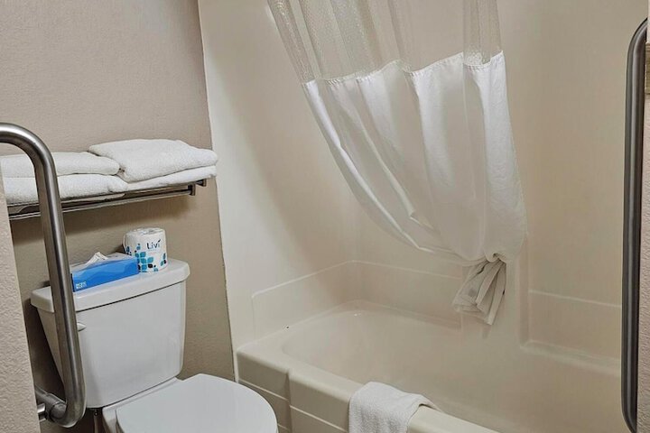 Room 12 of 54