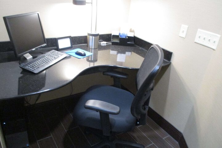 Business Center 14 of 14