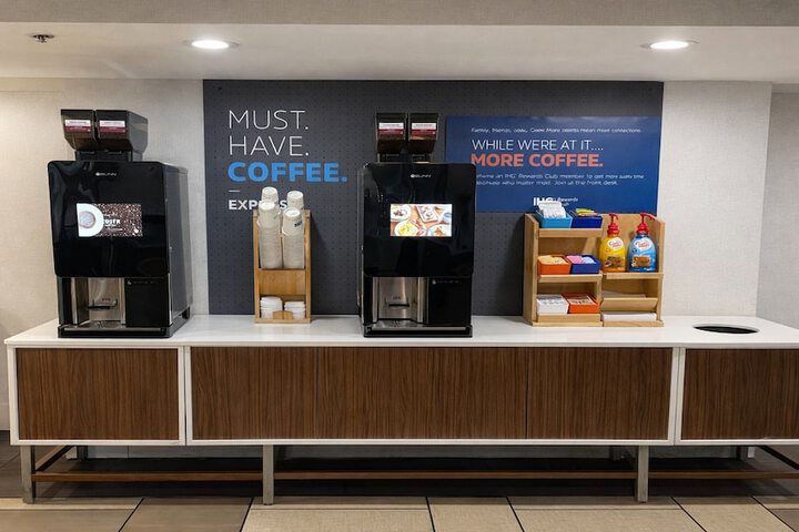 Holiday Inn Express & Suites Nashville - Brentwood I-65 by IHG