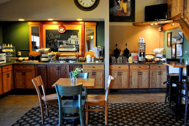 Breakfast/Coffee Service 57 of 65