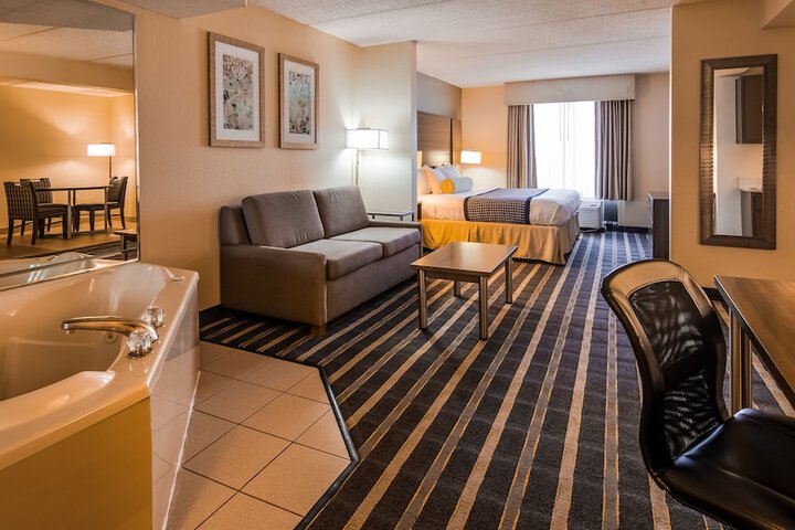 Room 21 of 43