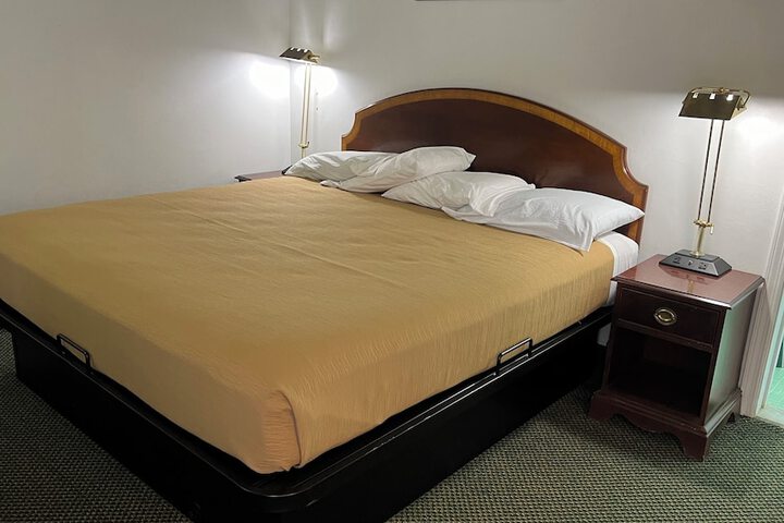 Room 58 of 111