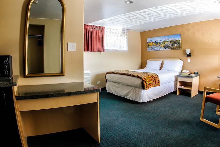 Room 25 of 50