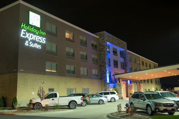 Holiday Inn Express & Suites Orland Park - Mokena by IHG