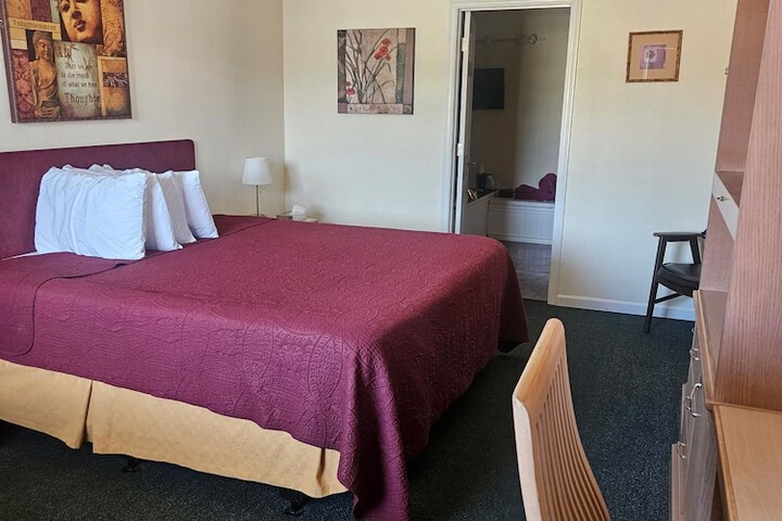 Camaray Motel