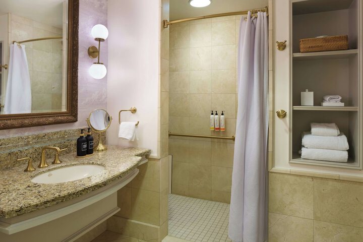 The Carlton Hotel Atascadero – Paso Robles, a Tribute Portfolio Hotel