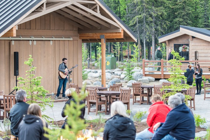 Holland America Denali Lodge
