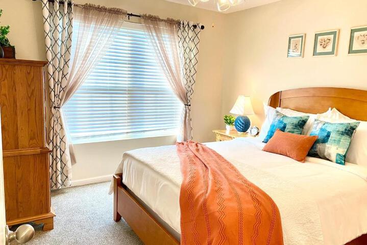 Spacious & comfy home in ultra-convenient location 2025 Traveller Award Winner