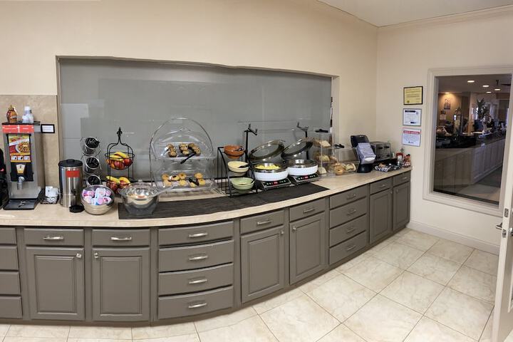 Northfield Inn Suites & Conference Center