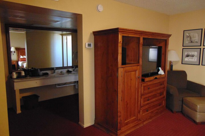 Room 47 of 63