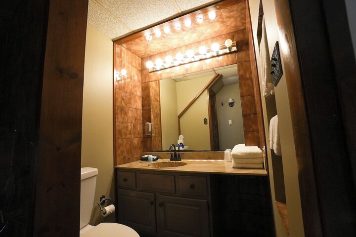 Room 25 of 25