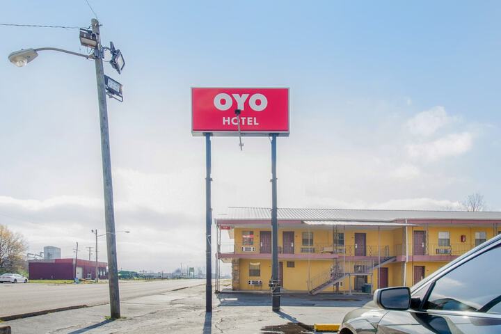 Hotel 8 of 51