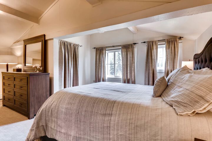 Room 14 of 48