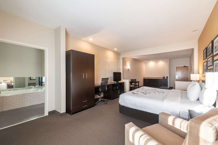Room 31 of 39