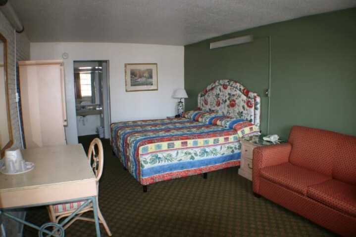 Room 17 of 20
