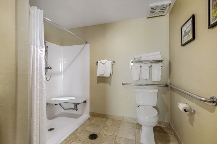 Room 17 of 26