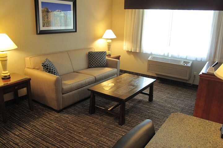 Room 13 of 26